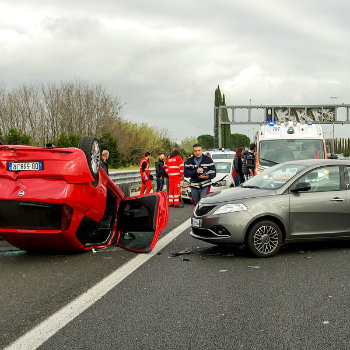 2 car accident on highway