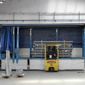 unloading warehouse cargo truck